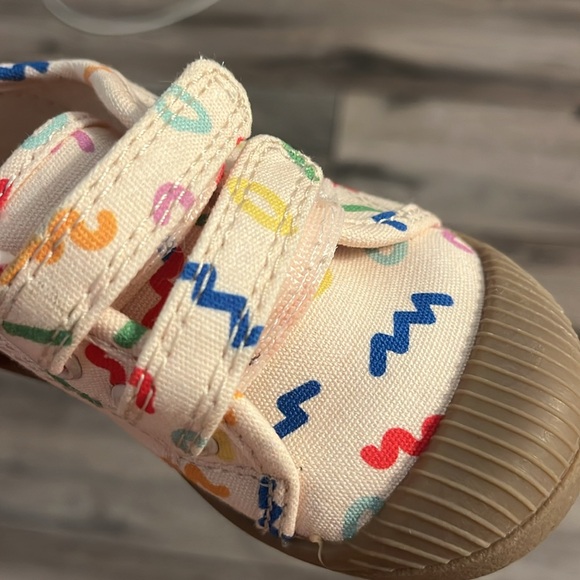 Cat & Jack like new toddler Velcro shoes size 5 worn once multicolor - Picture 4 of 4